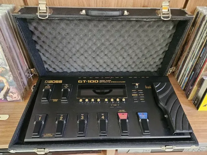 Pedaleira Boss GT-100 Multi Efeitos Overdrive Delay Roland Guitarra + Fonte + Case