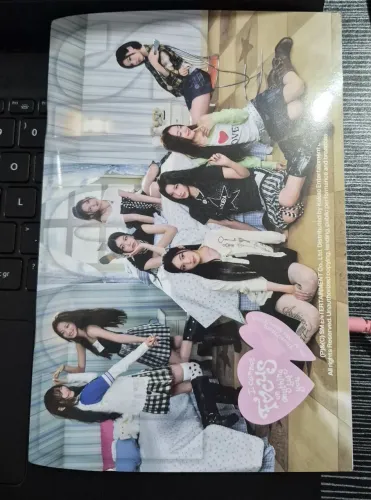 Hearts2Hearts - FOCUS (Photobook B ver.)