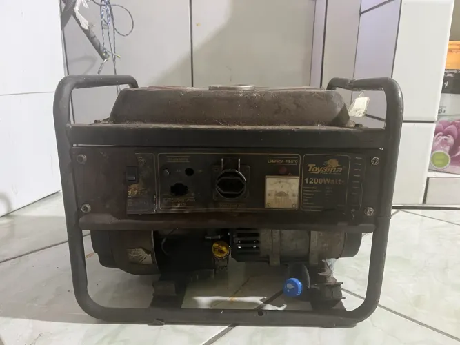 Gerador toyama 1200W gasoline