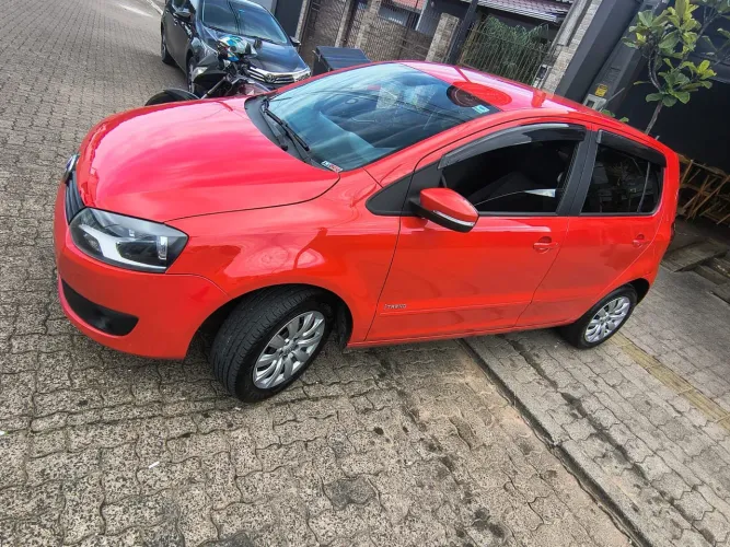 Volkswagen Fox 1.0 MI Total Flex 8V 5P 2014