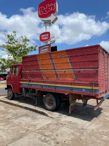 Vendo caminhão Mercedes 608