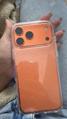 iPhone 17 pro max laranja.