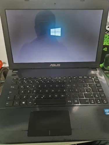 Notebook asus 14" core i3 + 128gb SSD + 4 GB de ram seminovo !
