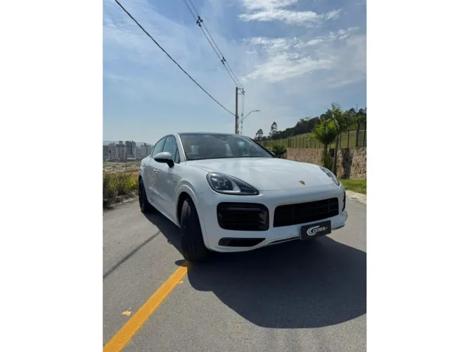 Porsche Cayenne Coupe E-hybrid 3.0 V6 462cv 2021