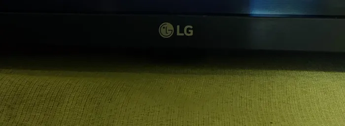 Vendo tv smart com defeito 43 polegadas
