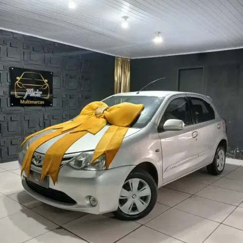 Toyota Etios XS 1.3 Flex 16V 5P Mec. 2013