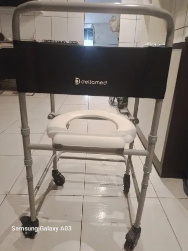 VENDO CADEIRA DE BANHO