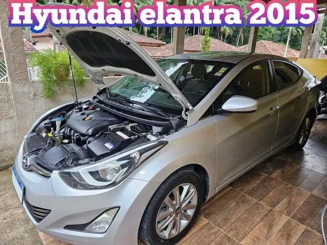 Hyundai Elantra GLS 2.0 16V Flex Aut. 2016