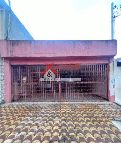 Casa Térrea à venda no Jardim Marília - 143m² de Terreno com Salão de Festas