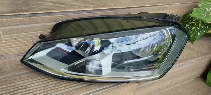 Farol esquerdo VW golf mk7 2014/2017.