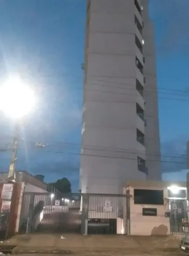 Vendo um Apartamento no Condomínio Pathernon