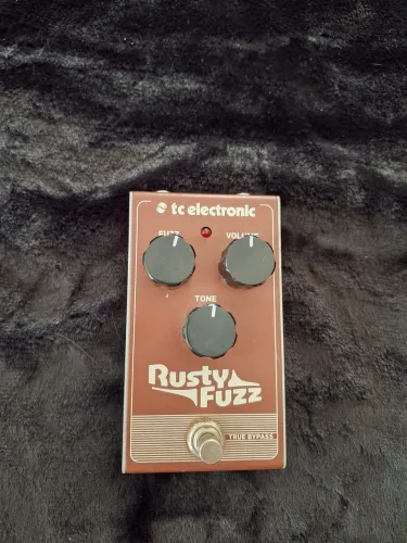 Pedal Rusty Fuzz Tc eletronics