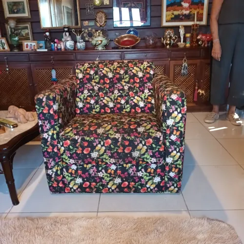CONFORTÁVEL POLTRONA CUBO TOK&STOCK