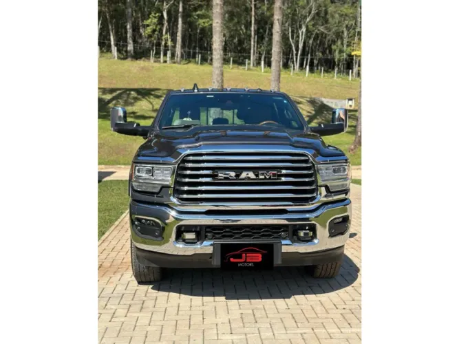 Ram 3500 Limited Longhorn 6.7 TB CD Diesel 2022