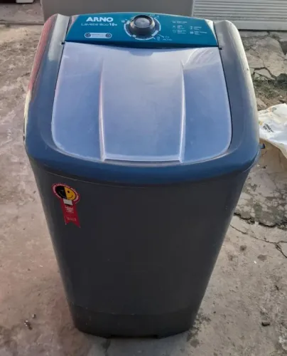 Tanquinho 10kg em ótimo estado de uso pegando tudo ok 