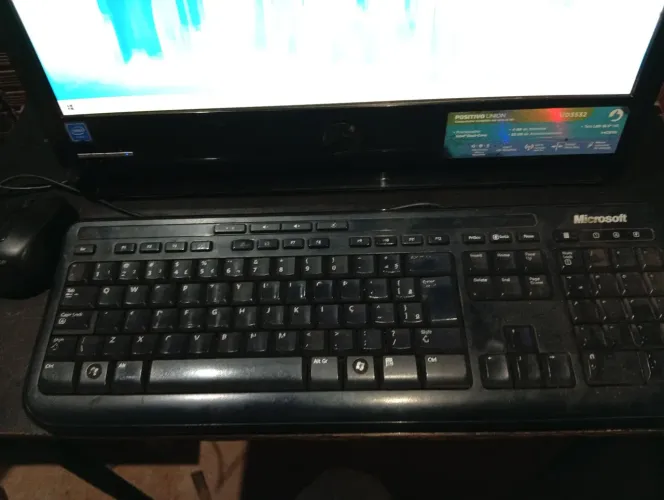 Vendo Computador All in One positivo