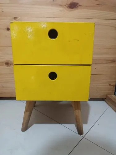 Mini Aparador Amarelo em MDF - Decorativo e Funcional