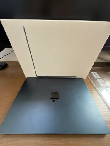 MacBook Air M2 8Gb | CAIXA ORIGINAL 98% Bateria
