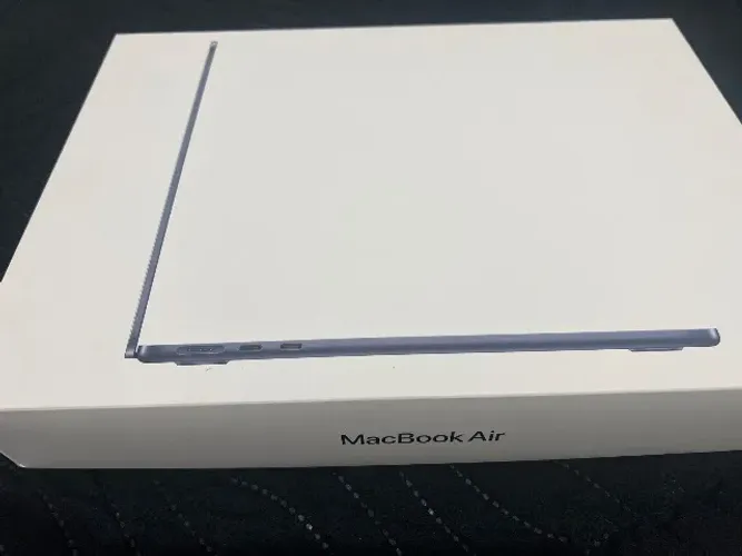 MacBook m5 13 512/16gb