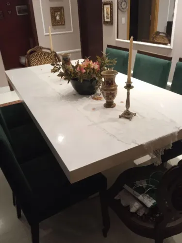 MESA DE JANTAR LAQUEADA 