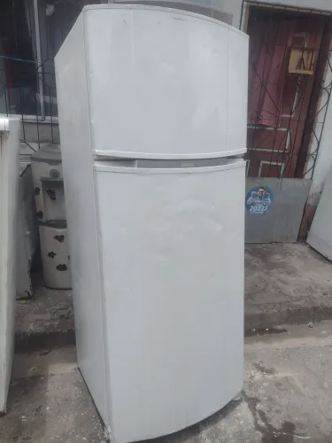 Concerto de geladeira e máquina de lavar 