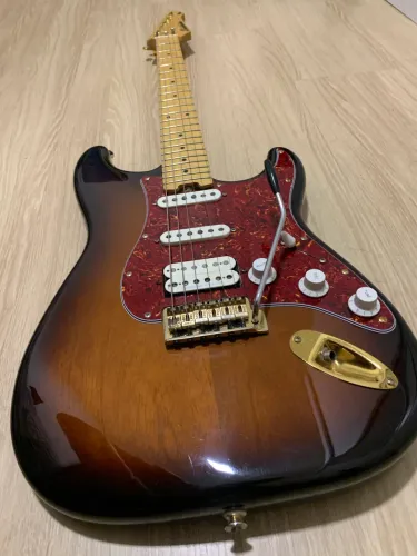 Guitarra Studebaker Skyhawk Strato Custom