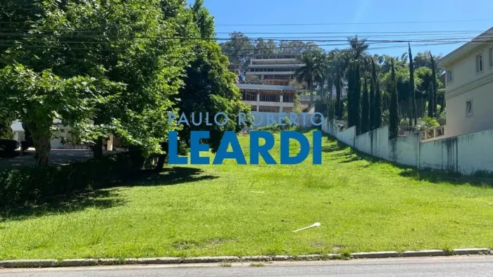 TERRENO EM CONDOMÍNIO - RESIDENCIAL TAMBORÉ - SP