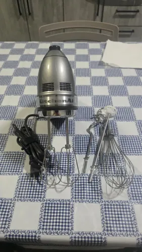 Batedeira de mão kitchenAid