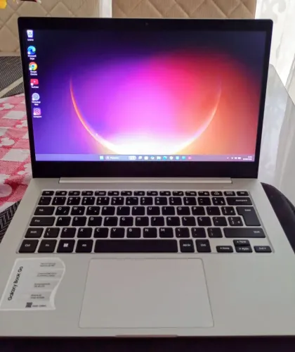 Samsung Galaxy Book Go