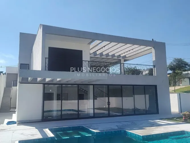 Casa à Venda no Jardim Novo Mundo  Sorocaba/SP | 3 Suítes em Condomínio Fechado