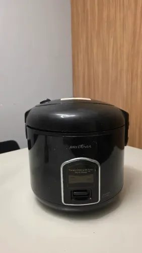 Panela elétrica Britânia