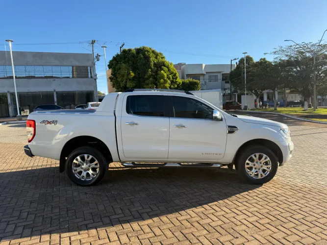Ford Ranger Limited 3.2 20V 4X4 CD Aut. Dies. 2017