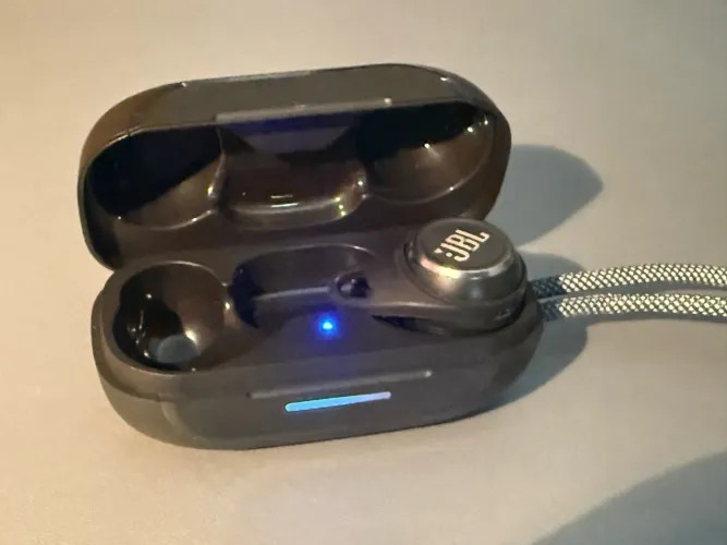 JBL Reflect Aero estojo + apenas 1 fone