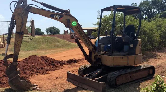 Mini escavadeira Caterpillar 303.5 ECR 
