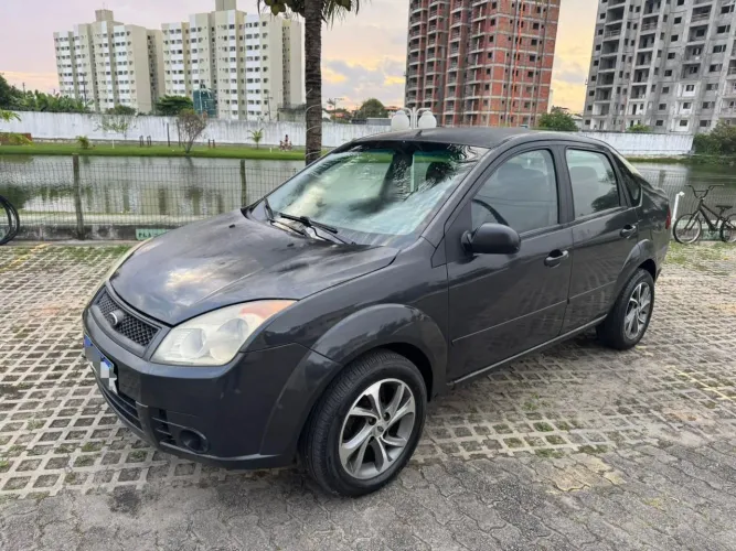 Ford Fiesta Sedan 1.0 8V Flex 4P 2008