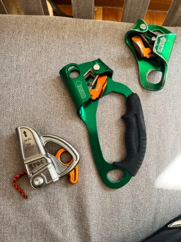 Equipamentos de escalada/Irata stec