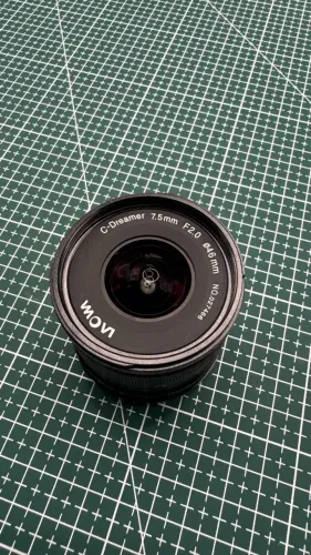 LENTE LAOWA 7.5mm F2.0 MFT