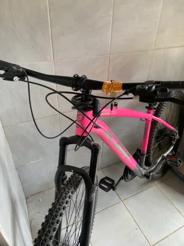 Bicicleta KSW XLT 100 aro 29