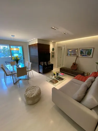 3 quartos suíte Varanda + DCE | 102m² | 2 vagas soltas | Frente ao parque de Águas Claras