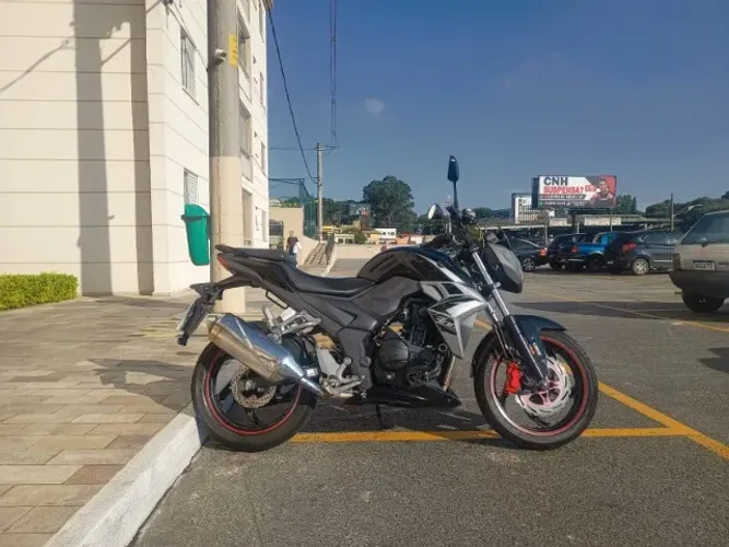 Dafra Next 300cc - 2020 - Preta - Pouco rodada