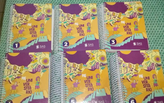 Livros Pré Universitário 3 ano