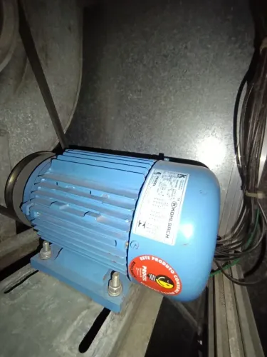 Motor de indução elétrico 5 cv 3,7 kW Trifásico Kohlback 1750 6 polos