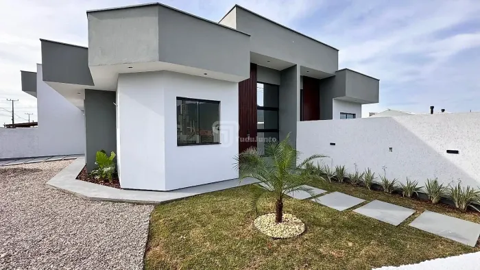 Casa 2 Quartos com 1 Suíte e 59m² - Guarda do Cubatão