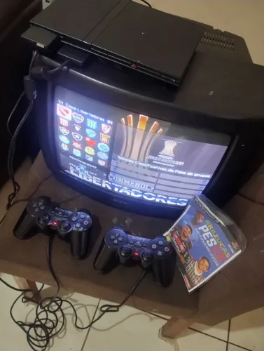 PS2 com 2 controles destravado+ .memory card