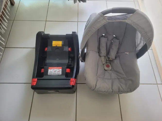 Cadeira bebe com base 