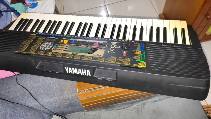 Teclado yamaha b20