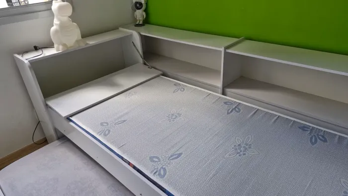 Bicama + 2 colchões novos, perfeito estado