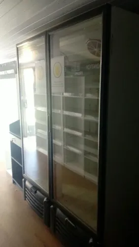 Expositor de bebidas 2 portas