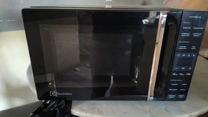 FORNO MICRO-ONDAS *( NOVO )* C/ NOTA S/USO *** 220V ** LEIA