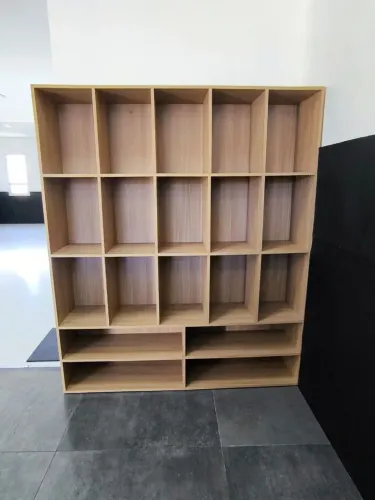 Estante de nichos planejada